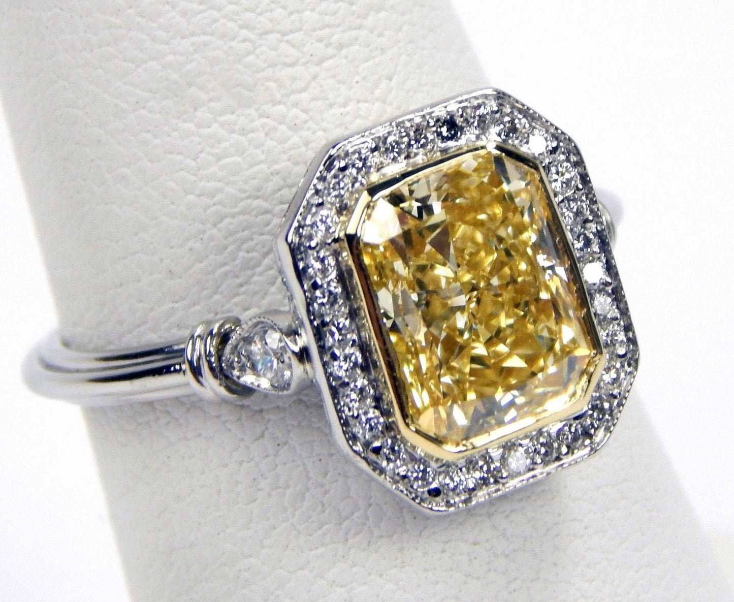 Platinum & 18k gold 2.64 carat Yellow diamond ring
